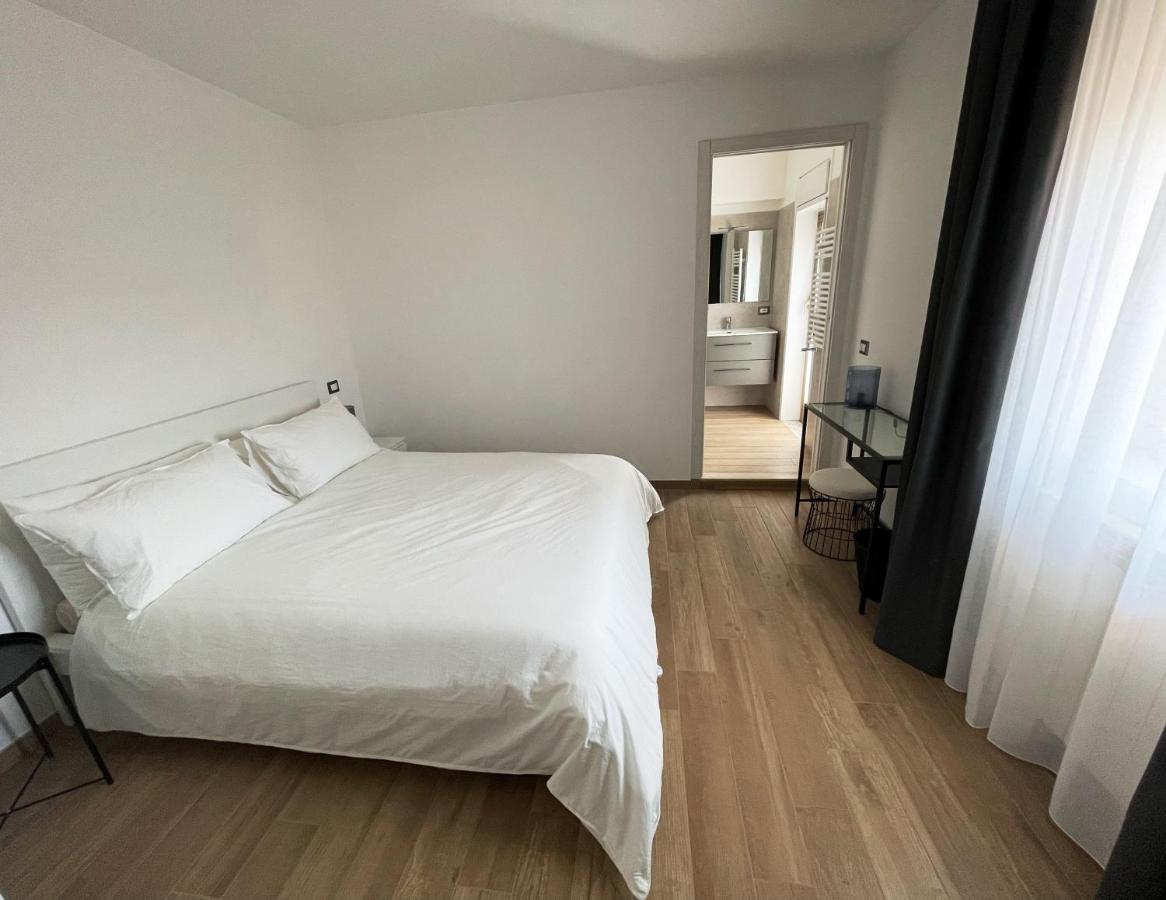 Casa Giulia Hotel คาตาเนีย ภายนอก รูปภาพ